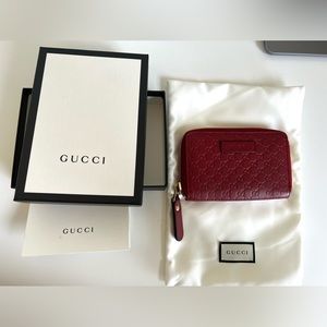 Gucci Zip Around Wallet
